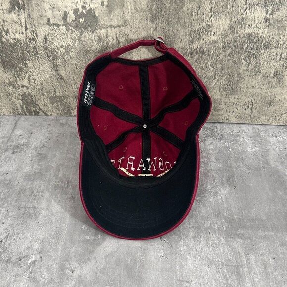 Harry Potter Hogwarts Alumni Burgundy OS Adjustable Hat Cap - Picture 6 of 8